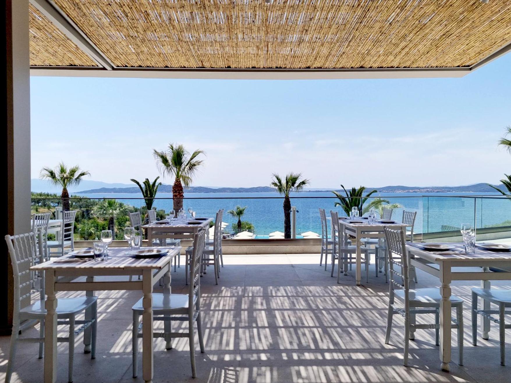Akrathos Beach Hotel Ouranoupoli Bagian luar foto