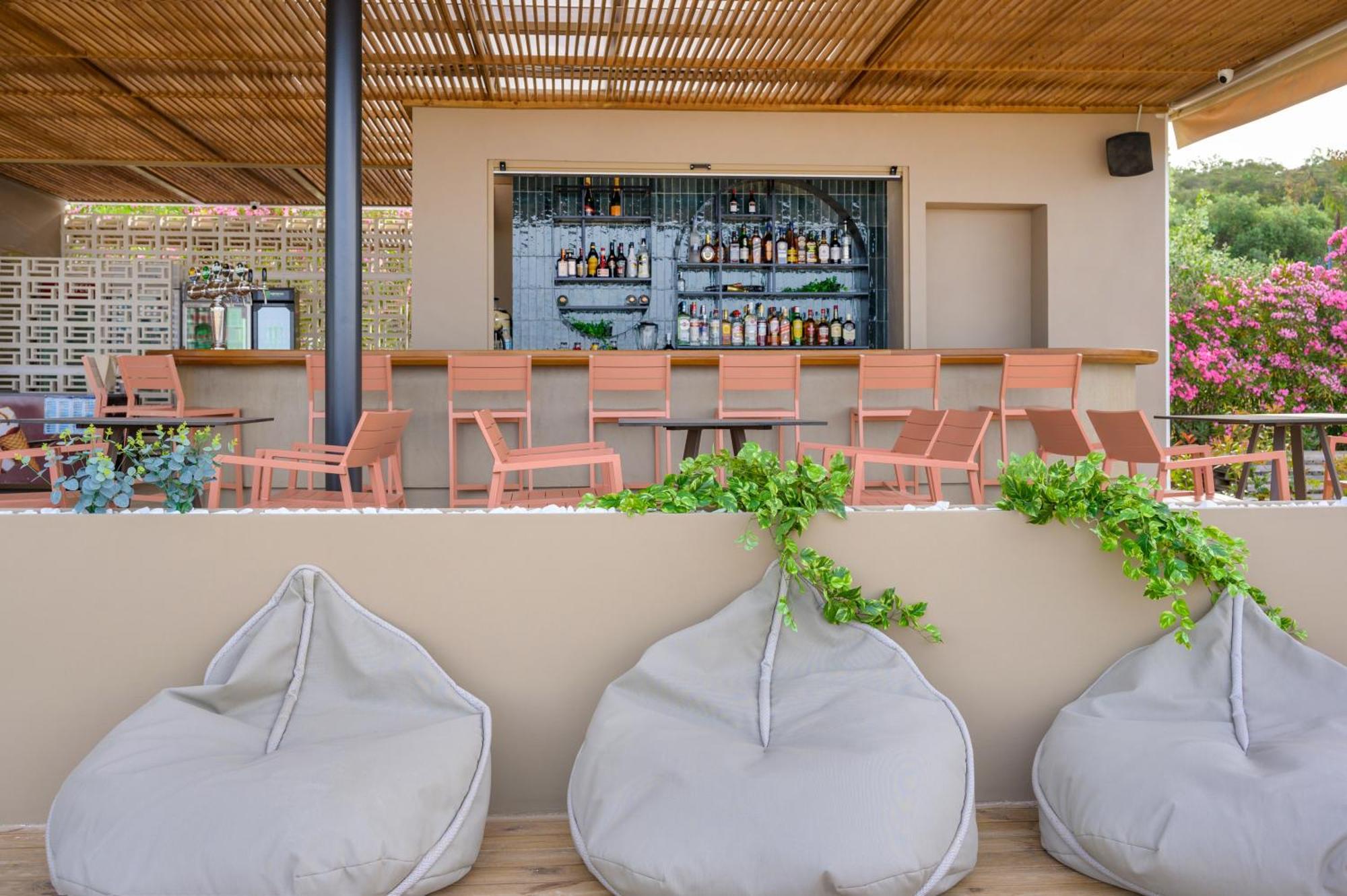 Akrathos Beach Hotel Ouranoupoli Bagian luar foto
