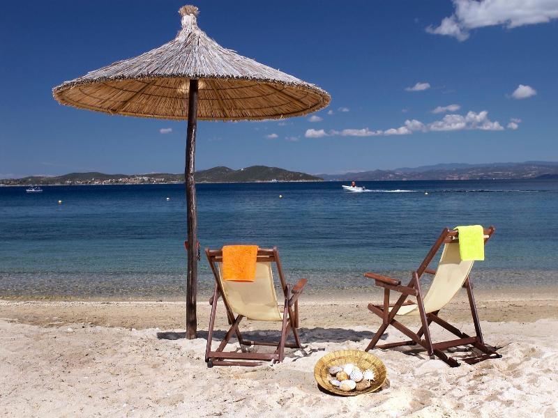Akrathos Beach Hotel Ouranoupoli Bagian luar foto