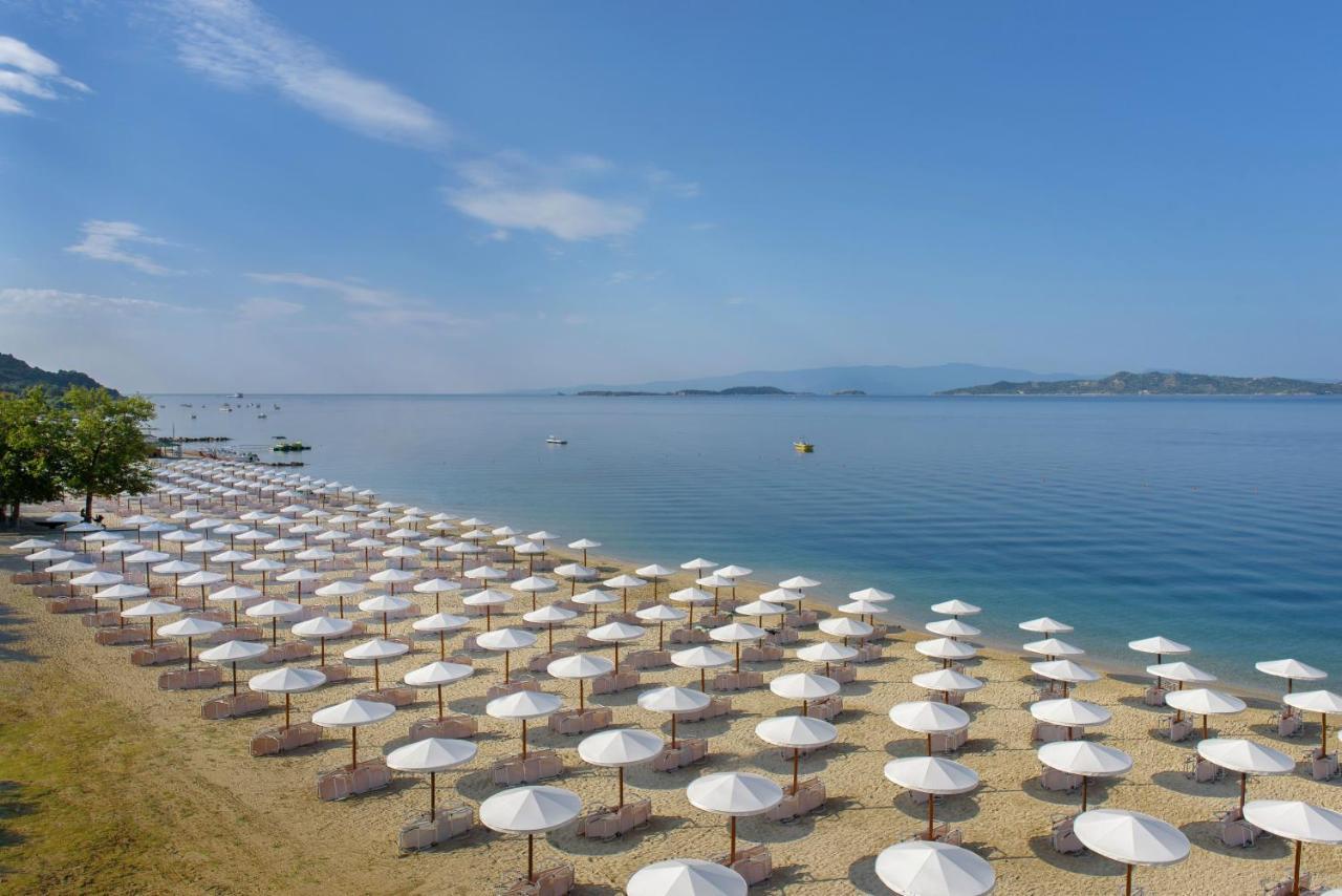 Akrathos Beach Hotel Ouranoupoli Bagian luar foto